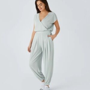 NWOT HALARA Light Gray Women's Jumpsuit Sz Large